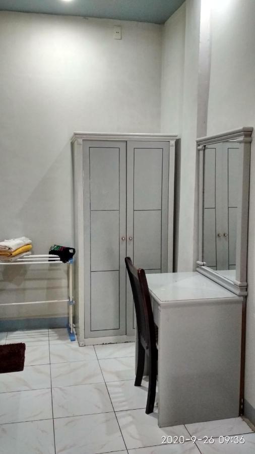 Hotel Anggrek Aceh Банда-Ачех Экстерьер фото